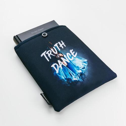 Book sleeve Truth or Dance