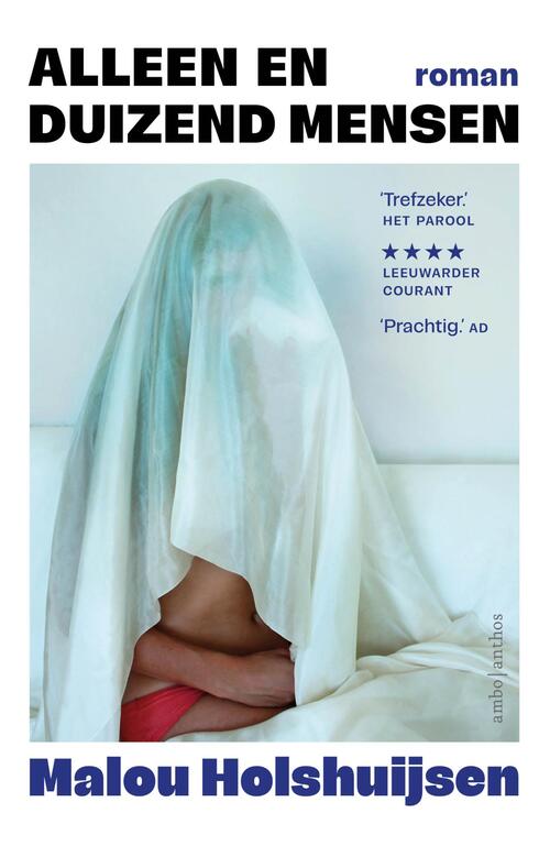 Alleen en duizend mensen