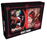 DC Comics: Harley Quinn Tiny Book and Pin Set